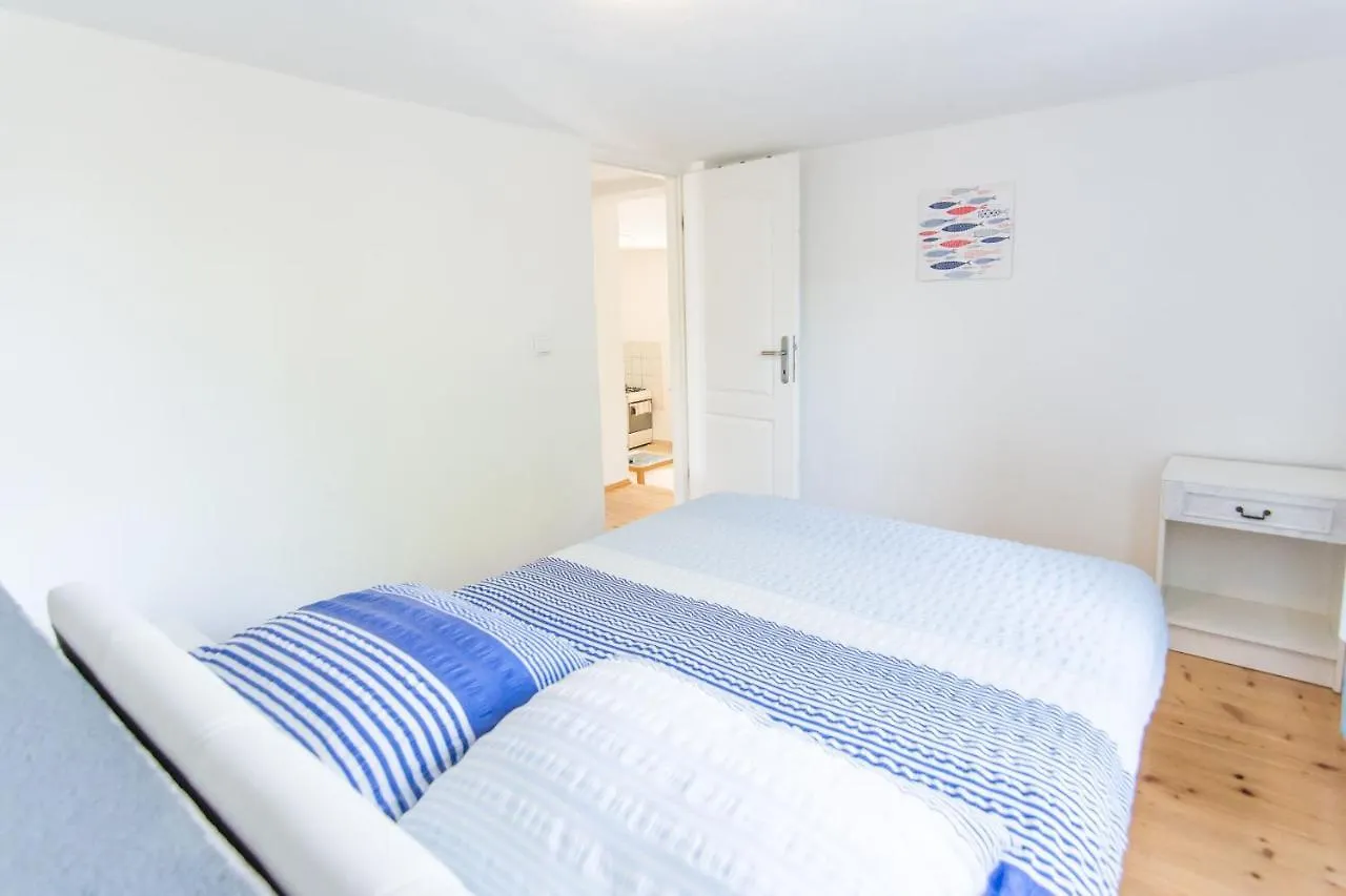 House Lanterna Villa Tkon
