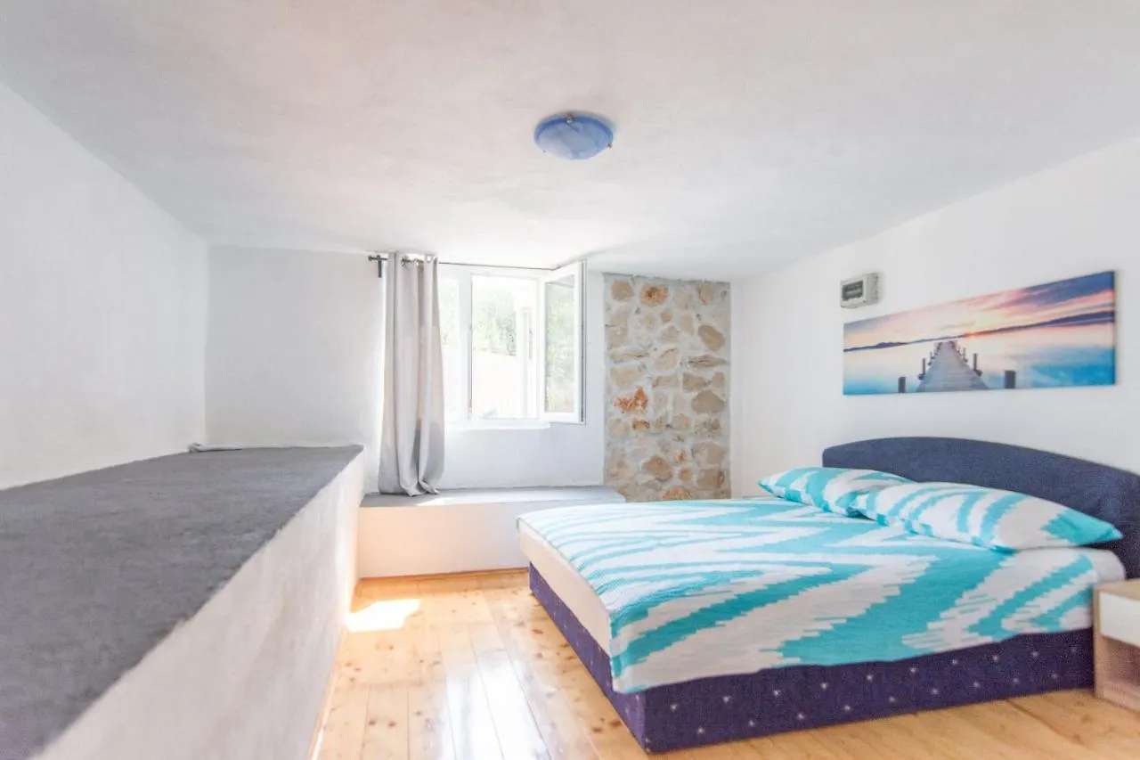 Vila House Lanterna Tkon 0*,  Chorvatsko
