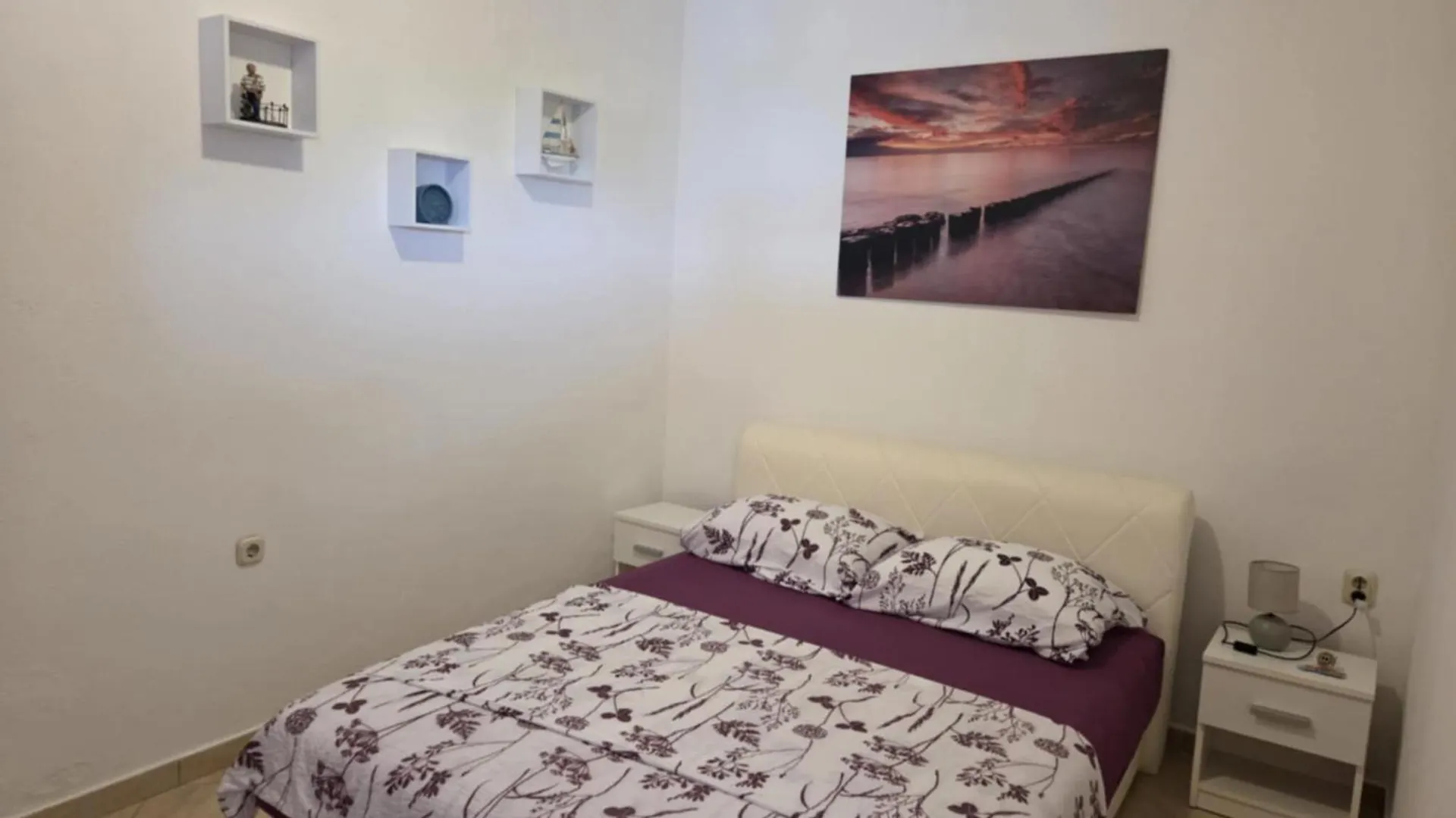 Semesterbostad House Lanterna Villa Tkon